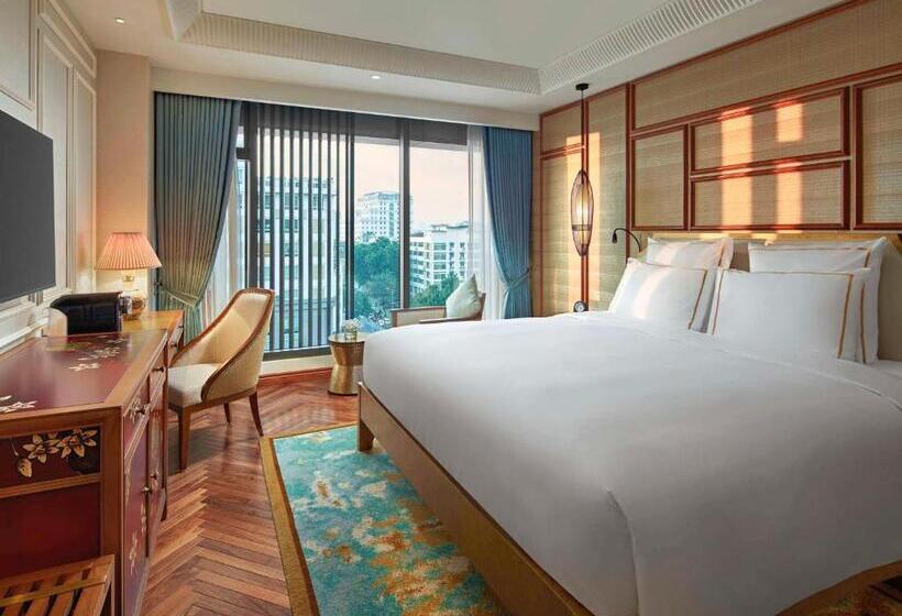 اتاق لوکس با تخت بزرگ, Grand Mercure Hanoi