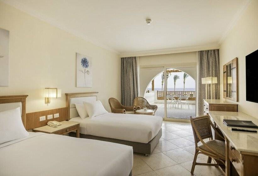 اتاق سوپریور با چشم‌انداز استخر, Pickalbatros Royal Grand Sharm  Adults Friendly 16 Years Plus