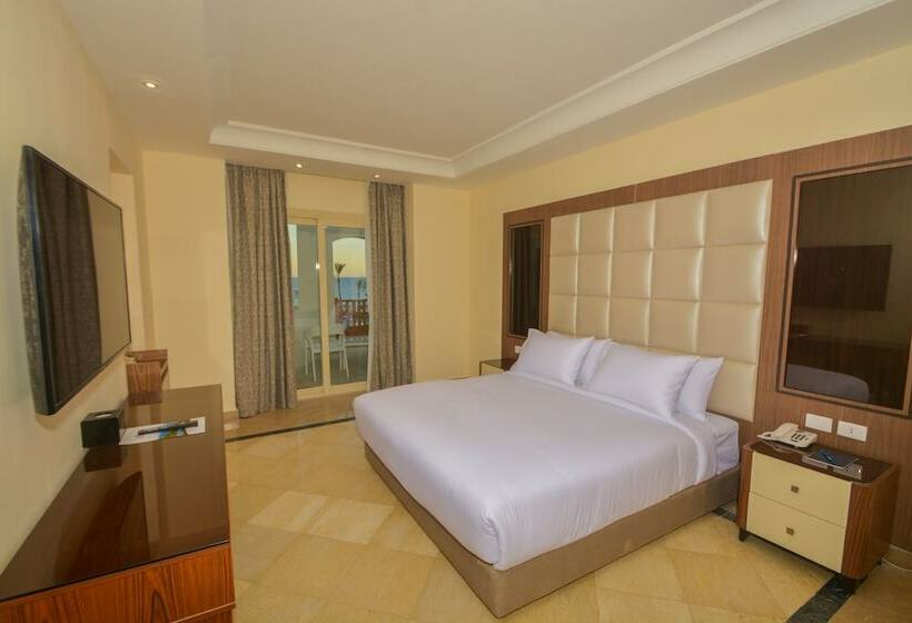 اتاق سوپریور با چشم‌انداز استخر, Pickalbatros Royal Grand Sharm  Adults Friendly 16 Years Plus