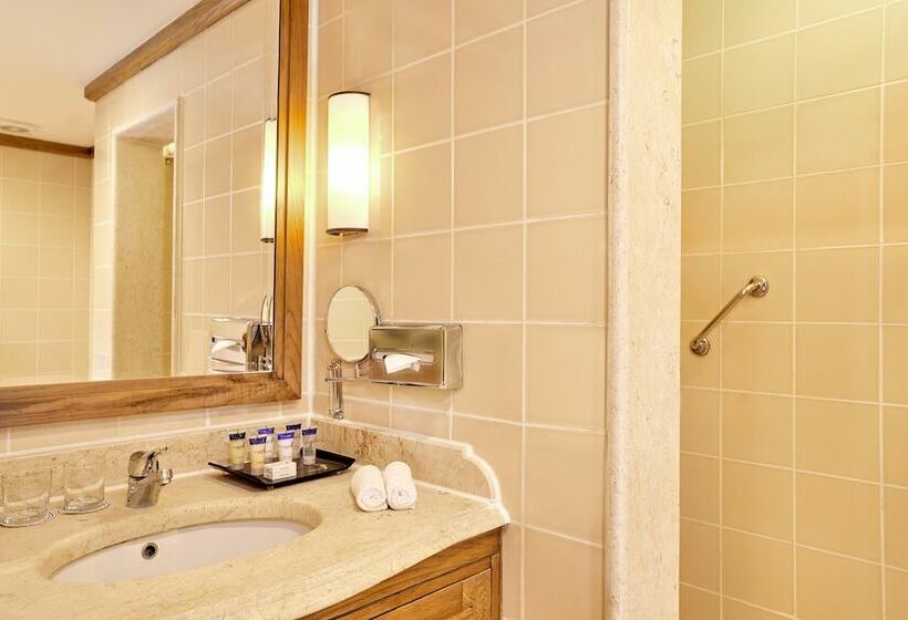 سوئیت رویال, Pickalbatros Royal Grand Sharm  Adults Friendly 16 Years Plus