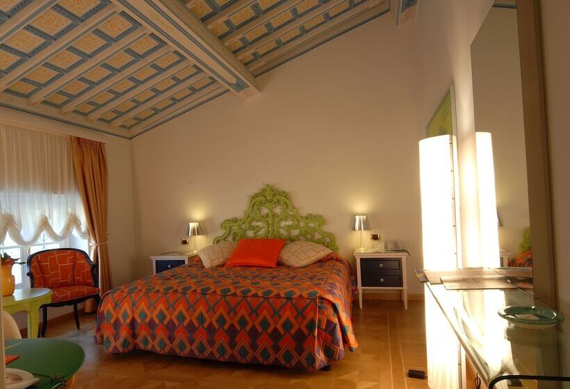 수피리어 룸, Byblos Art Hotel Villa Amistà