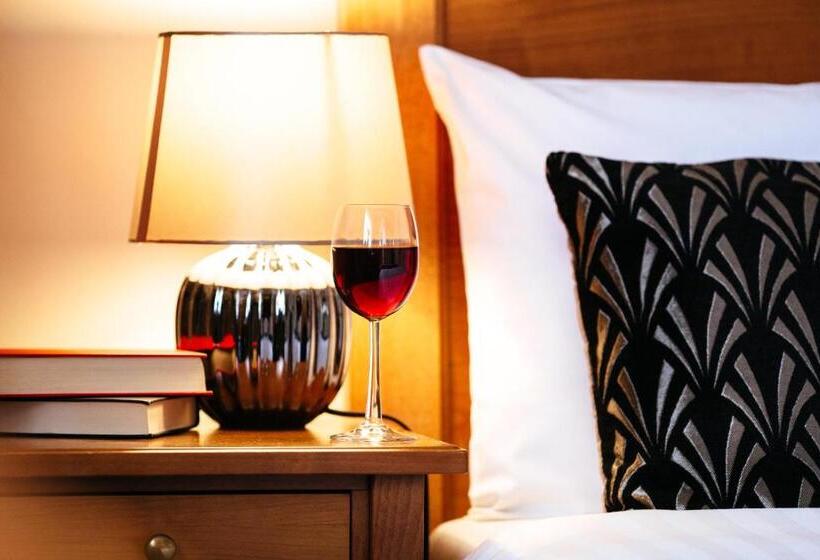 Номер Стандарт, Pymgate Lodge Hotel Manchester Airport
