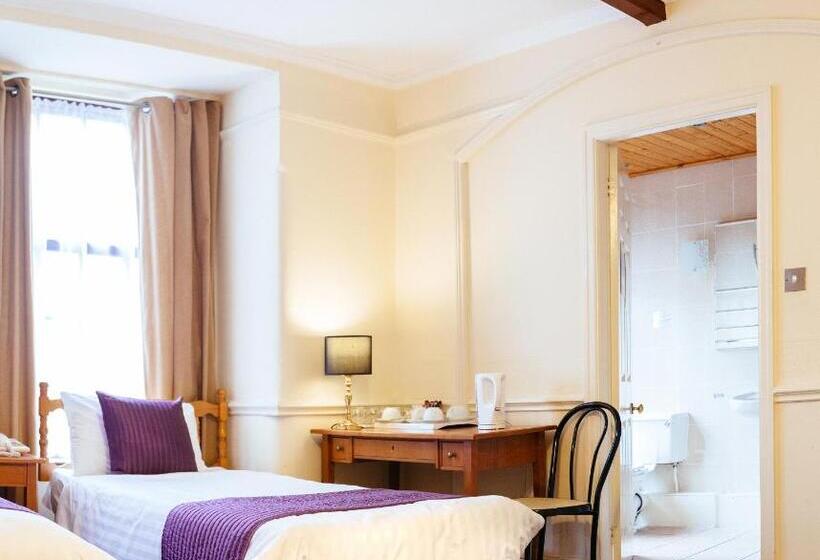 Семейный Номер, Pymgate Lodge Hotel Manchester Airport