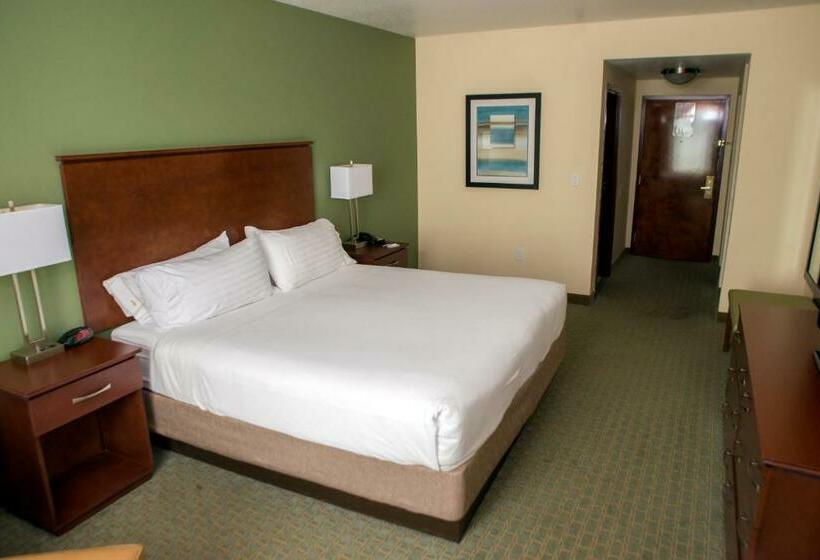 带大床的标准间, Holiday Inn Express & Suites Cocoa, An Ihg