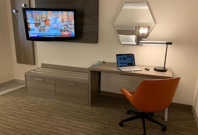 Люкс Кровать Кинг, Holiday Inn Express Hotel & Suites Hermosa Beach, An Ihg