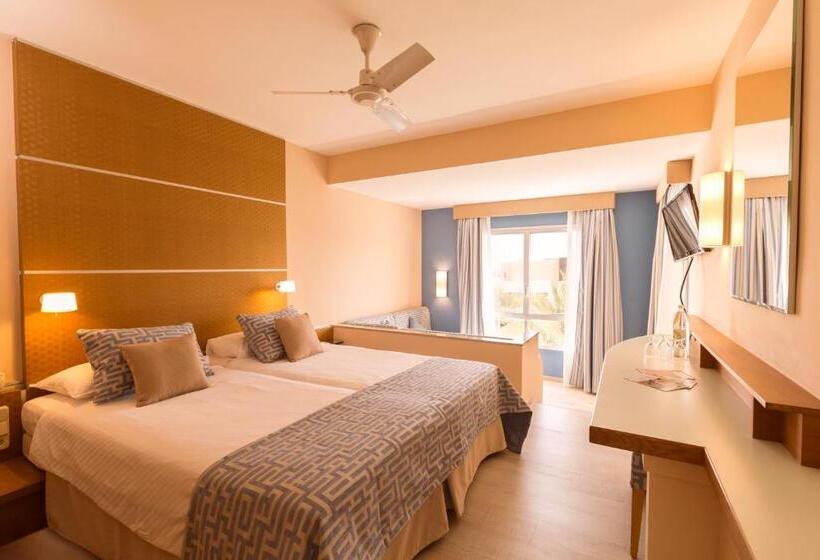 Семейный Номер, Robinson Esquinzo Playa - All Inclusive