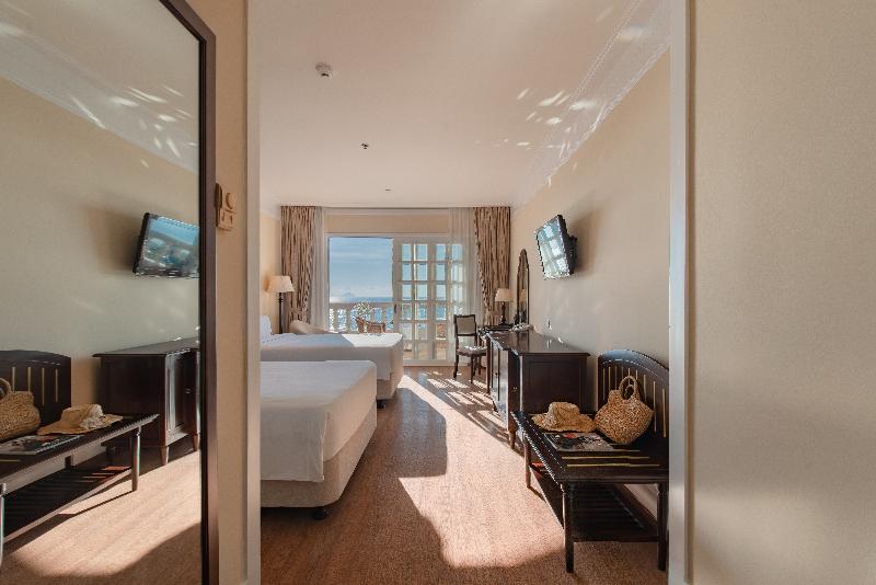 اتاق لوکس با چشم‌انداز دریا, Sunrise Nha Trang Beach Hotel & Spa