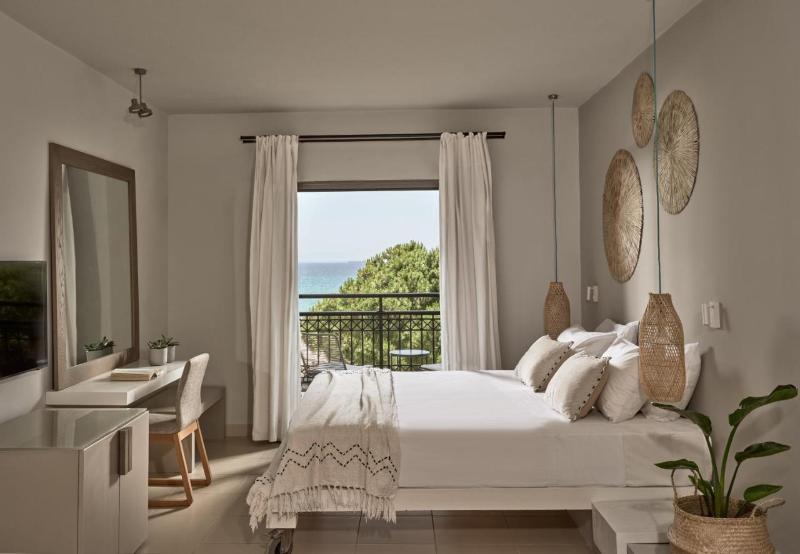 اتاق استاندارد با چشم‌انداز دریا, The Bay Hotel & Suites