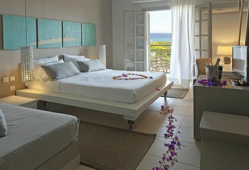 سوییت جونیور با چشم‌انداز دریا, The Bay Hotel & Suites