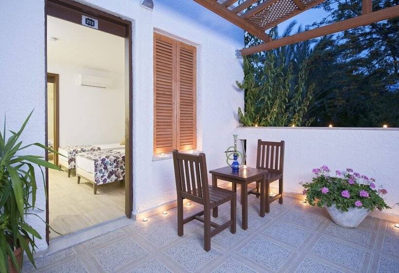 بانگلوی استاندارد, Club Kastalia Holiday Village   All Inclusive
