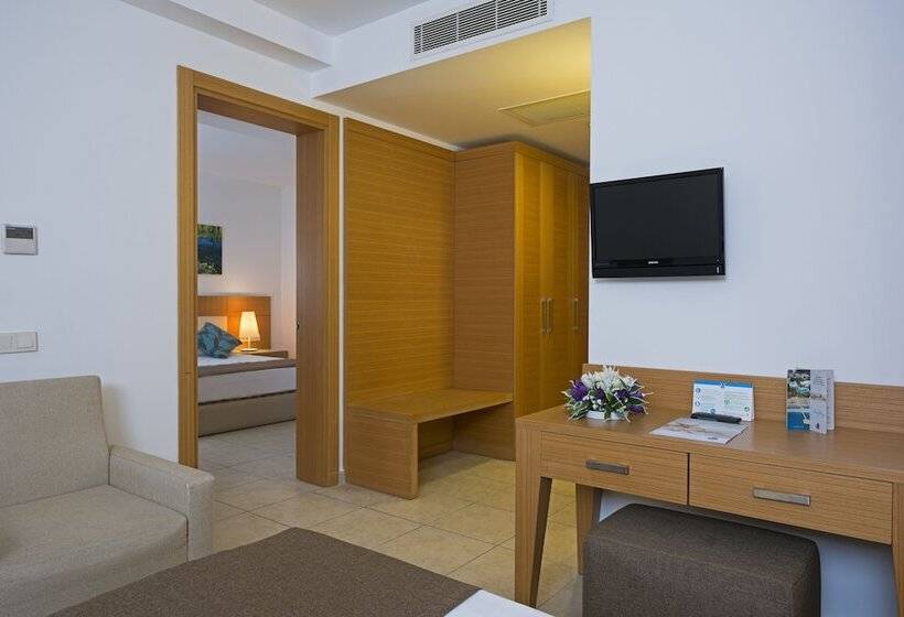 اتاق سوپریور خانوادگی, Club Kastalia Holiday Village   All Inclusive