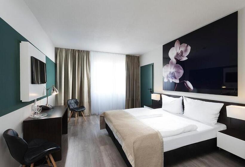 Номер Стандарт, Days Inn Dessau
