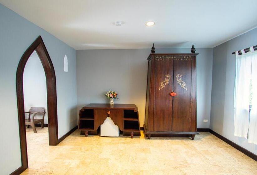اتاق لوکس, Gudi Boutique