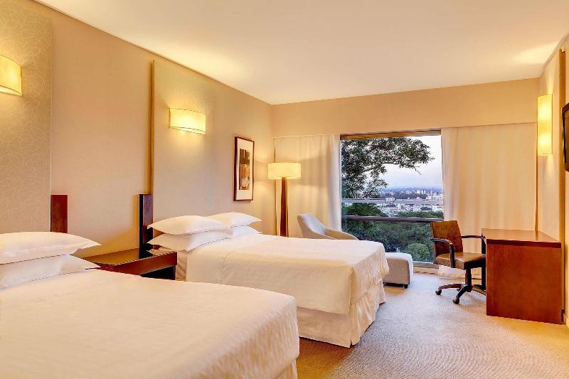 클럽 룸 킹침대, Sheraton Salta