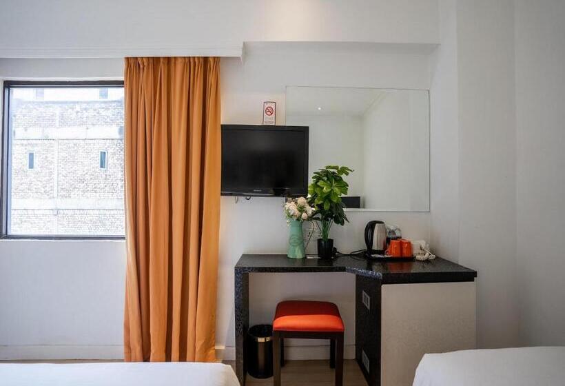 اتاق استاندارد سه نفره, Floresta Hotel Chinatown
