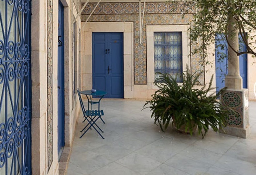اتاق لوکس, Dar Said