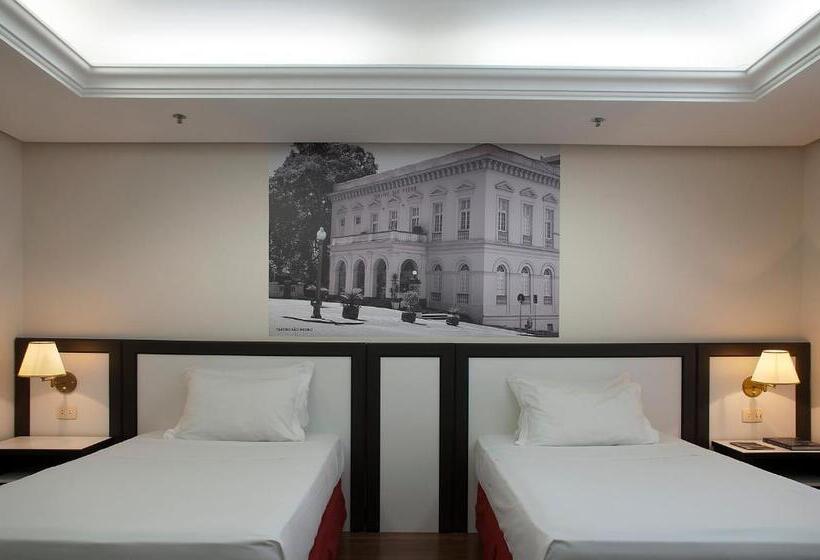 Классический Номер, Master Grande Hotel   Próximo Ao Palácio Do Governo