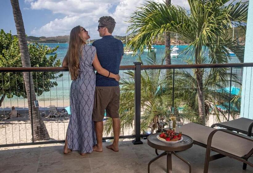 سوئیت با تخت بزرگ, Secret Harbour Beach Resort