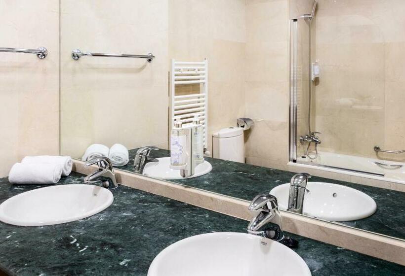 Номер Стандарт, B&b Hotel Madrid Aeropuerto T4