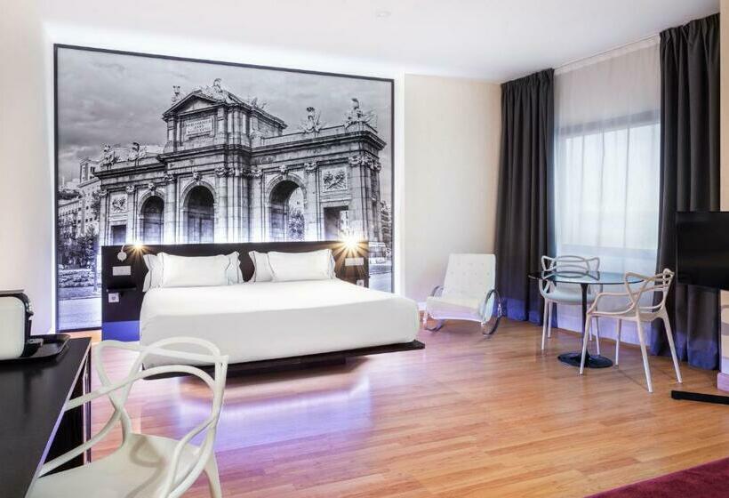 Полулюкс, B&b Hotel Madrid Aeropuerto T4
