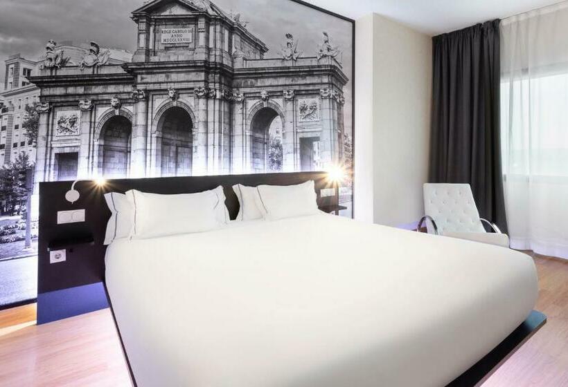 Номер Стандарт, B&b Hotel Madrid Aeropuerto T4