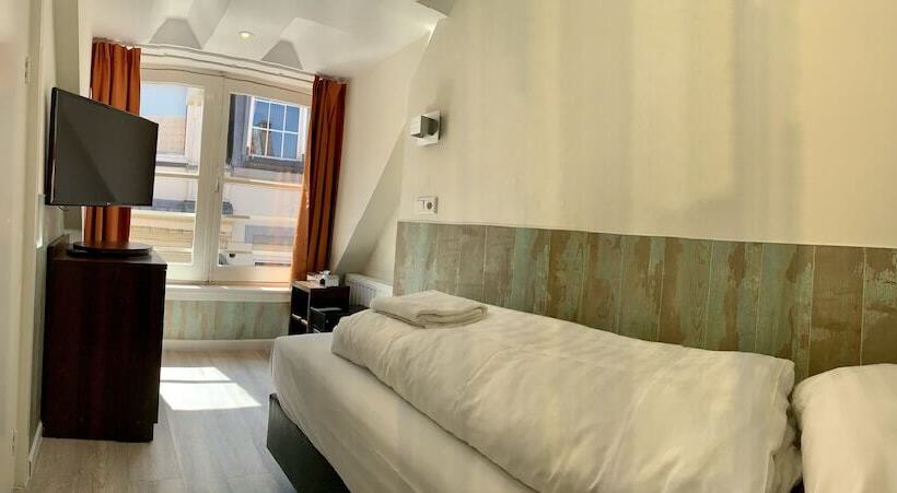 标准单人间, Damrak Inn