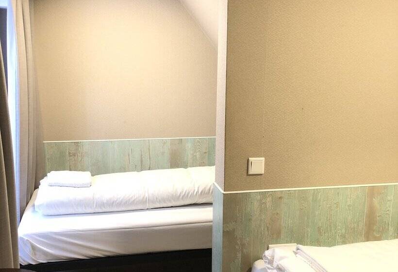 标准间, Damrak Inn
