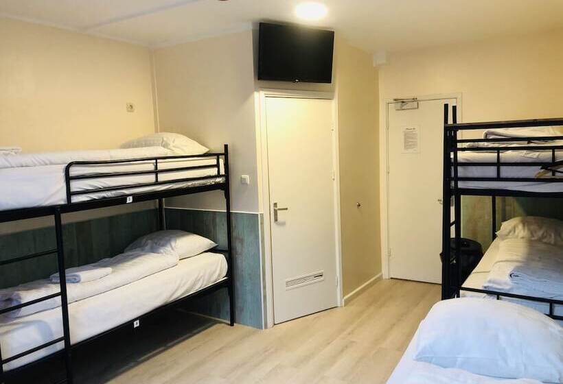 家庭间, Damrak Inn