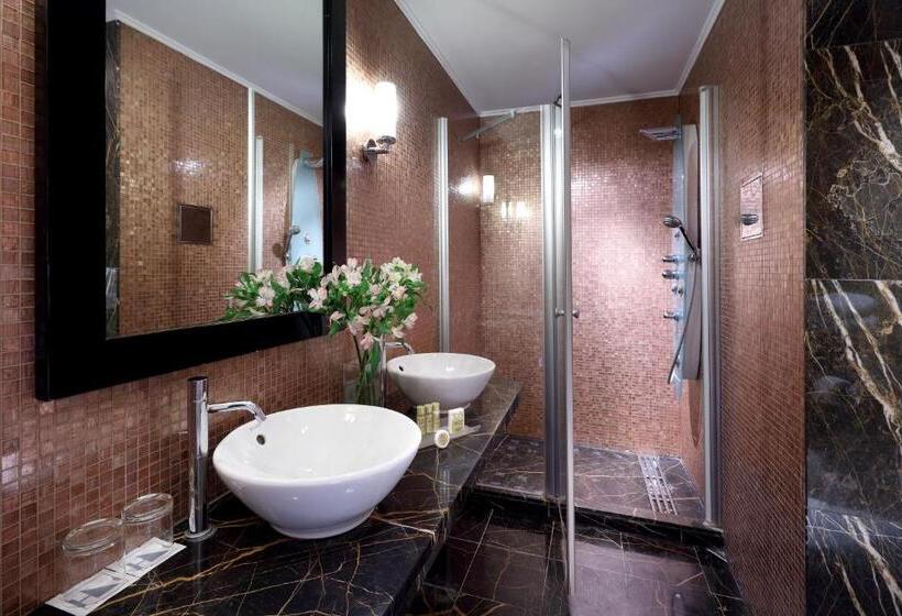 اتاق لوکس, Eurostars Thalia