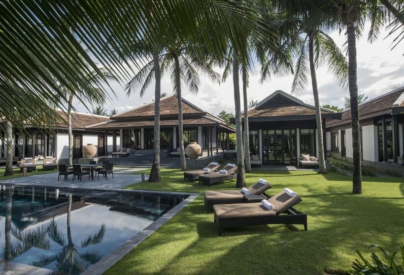 ویلای 3 خوابه با استخر, Four Seasons The Nam Hai, Hoi An, Vietnam