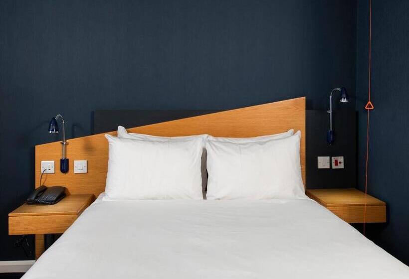 Номер Стандарт Адаптированный для Инвалидов, Holiday Inn Express Newcastle Gateshead, An Ihg