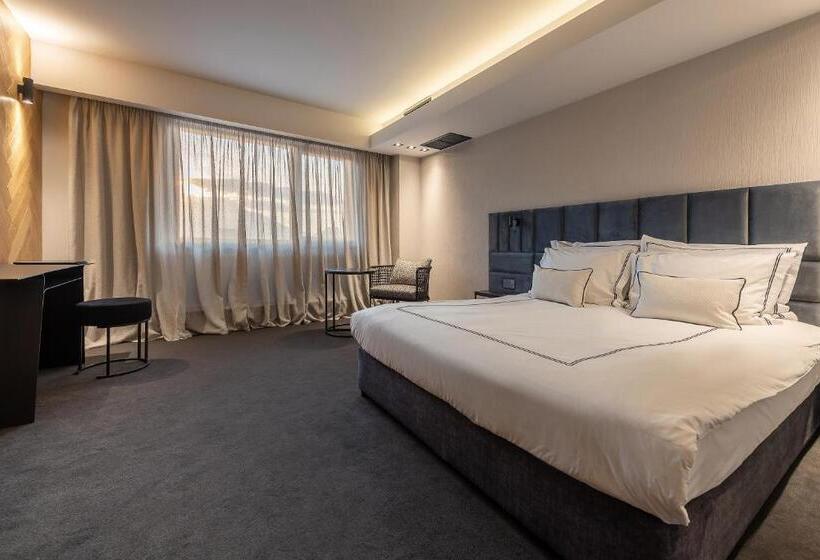 Quarto Deluxe, Vega Sofia