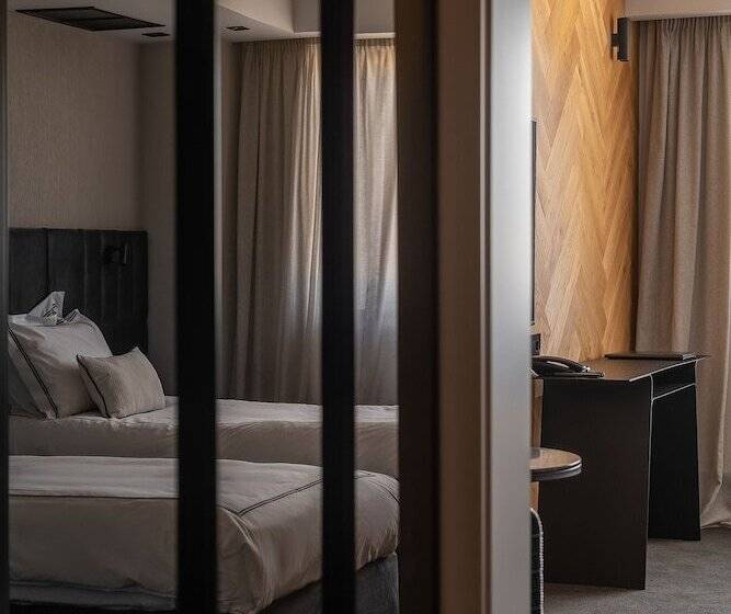 Quarto Deluxe, Vega Sofia