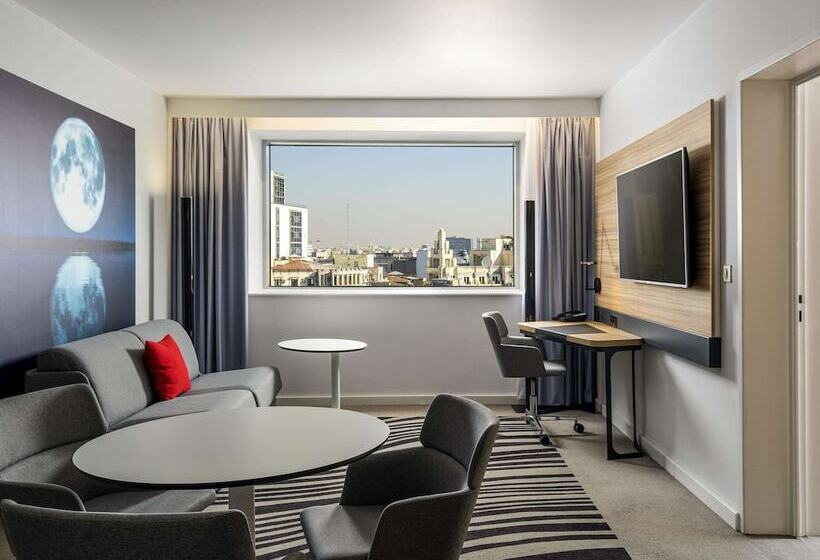 سوییت جونیور, Novotel Bucharest City Centre
