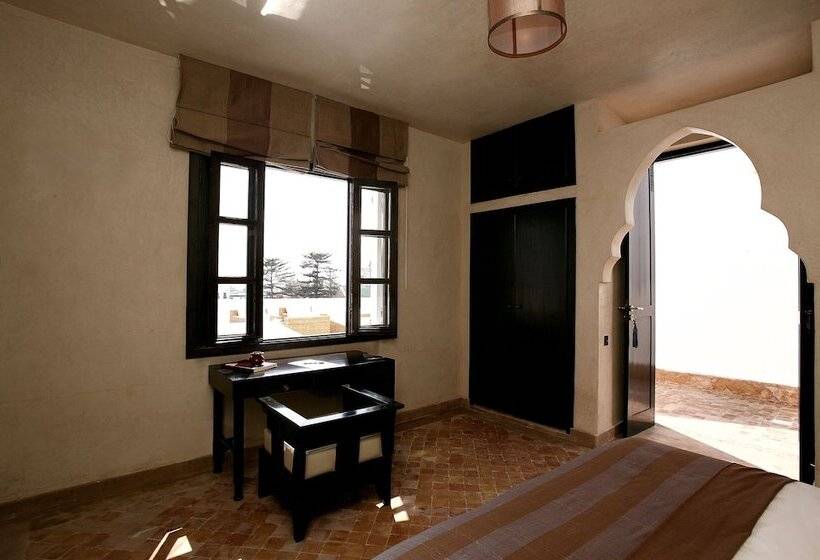 Номер Стандарт, Madada Mogador