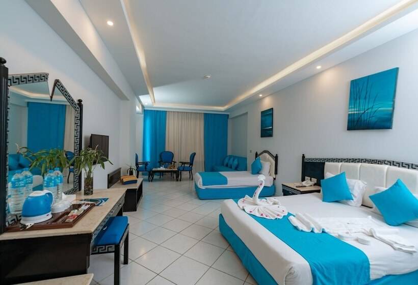 Superior Triple Room, King Tut Aqua Park Beach Resort