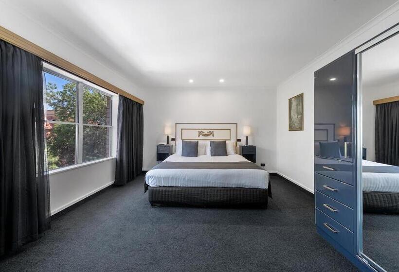 스위트, Quality Hotel Colonial Launceston