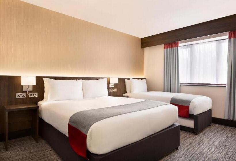 Семейный Номер, Ramada Bristol West