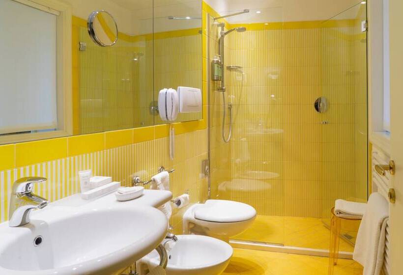 Полулюкс, Villa Abbondanzi Resort