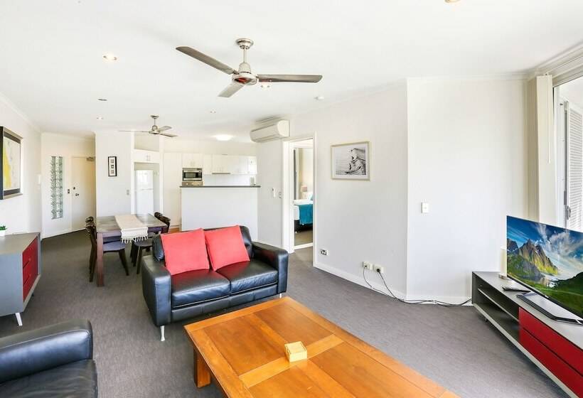Апартаменты 2 спальни Вид на Сад, On The Beach Apartments