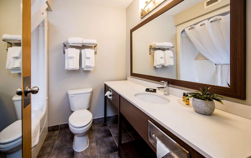 キングサイズベッドのスタンダードルーム, Best Western Plus Moncton