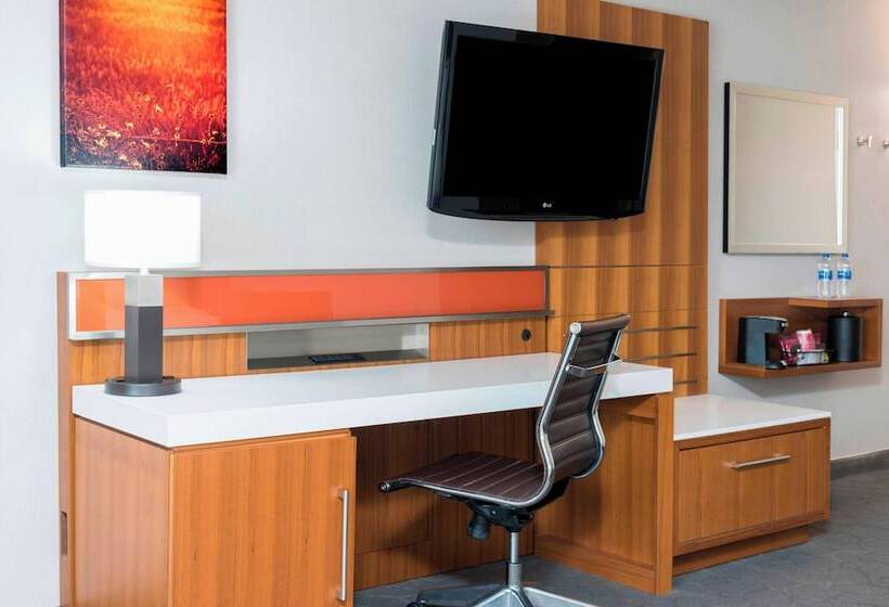 Номер Стандарт 2 Двуспальные Кровати, Sonesta Hotel Grand Rapids Airport