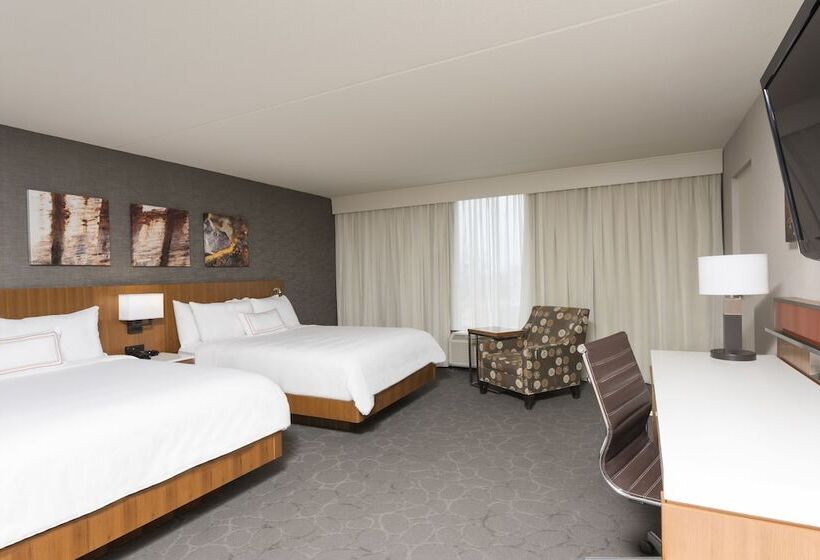 Standard-huone 2 Parivuodetta, Sonesta Hotel Grand Rapids Airport