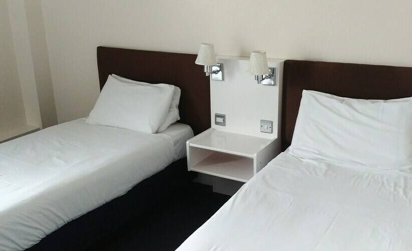 Номер Стандарт, Metro Inns Walsall