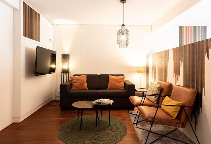 Полулюкс, Strandhotel Westduin