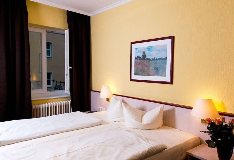 Номер Стандарт, Burghotel Stammhaus