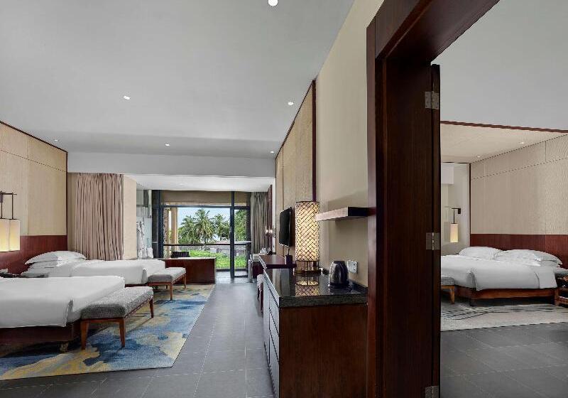 Номер Deluxe с Видом, Hilton Sanya Yalong Bay Resort & Spa