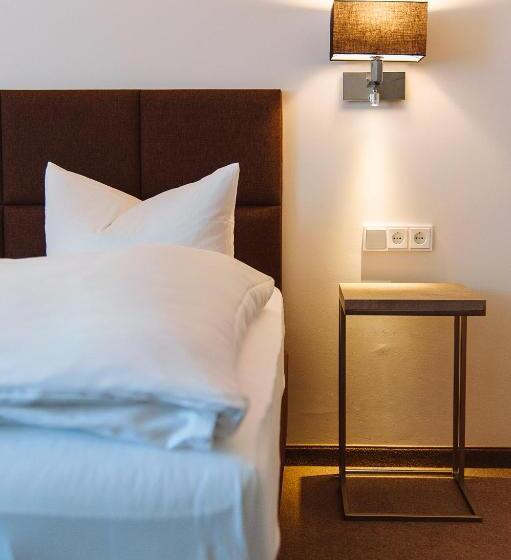 اتاق استاندارد یک نفره, Landhotel Potsdam