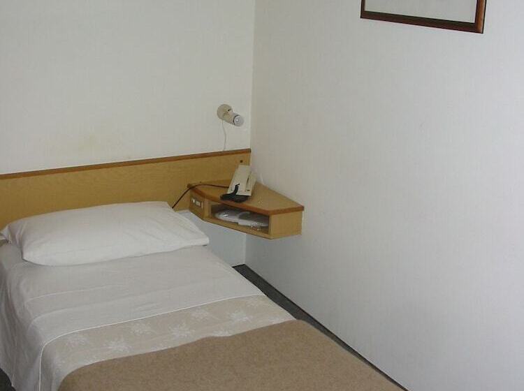 غرفة قياسية فردية, Colibrì