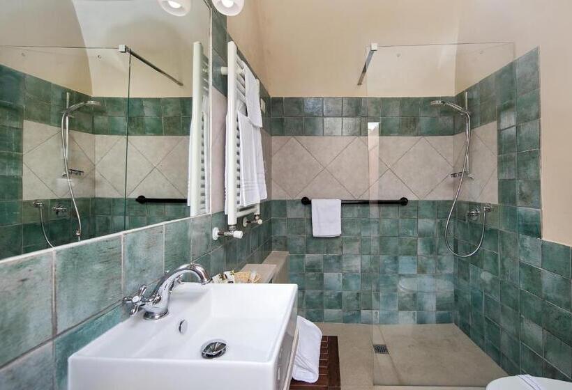اتاق استاندارد با چشم‌انداز شهر, Locanda Di San Martino Hotel & Thermae Romanae